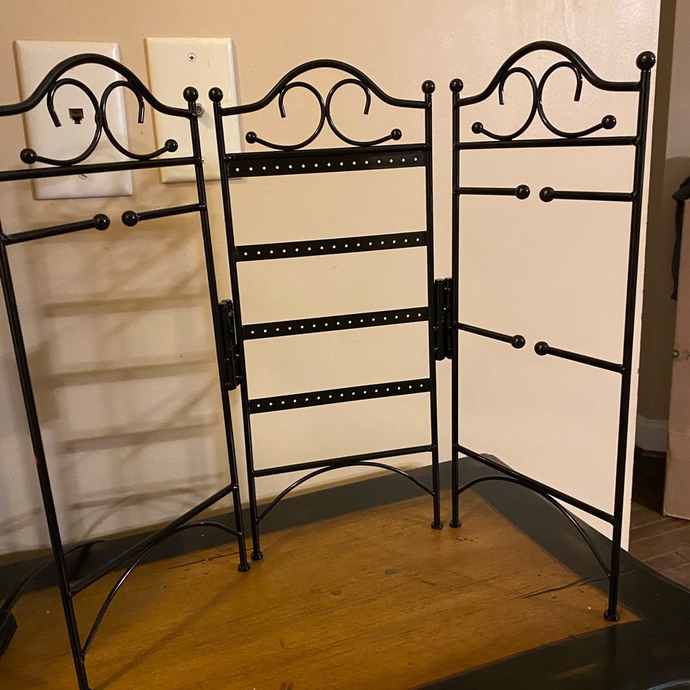 Jewelry organizer